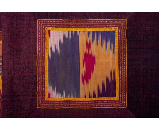 Silk cushions with IKAT fragments - B/1326