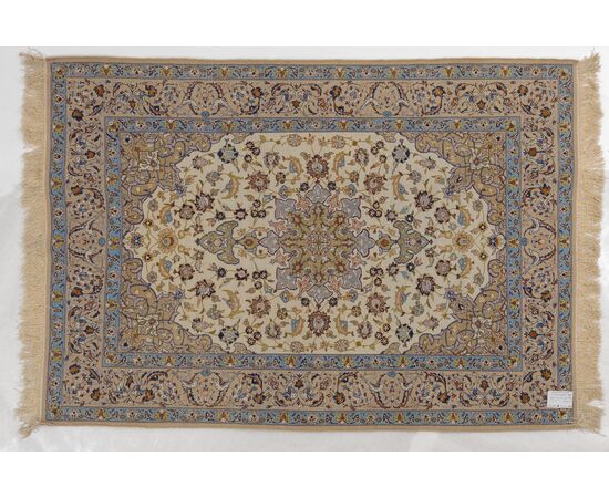 Iranian ISFAHAN carpet with silk warp - n.974