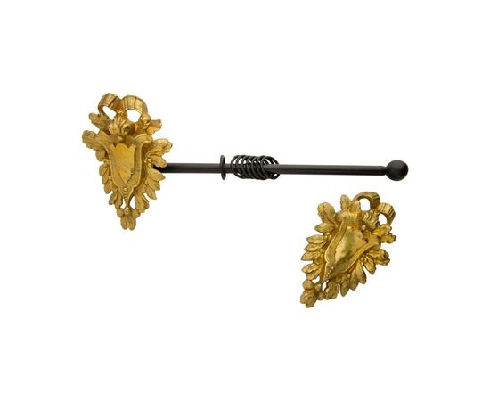 Coppia di fregi in bronzo per tende - O/4768 -