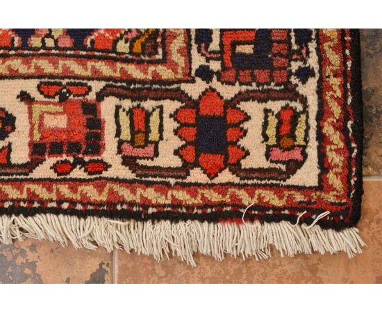 Large vintage BAKHTIARY Carpet - nr. 533 -