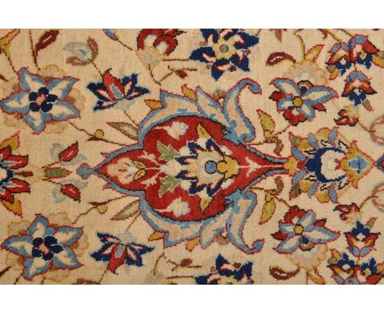 Large ISFAHAN Persian carpet - nr. 167 -