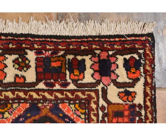 Large vintage BAKHTIARY Carpet - nr. 533 -
