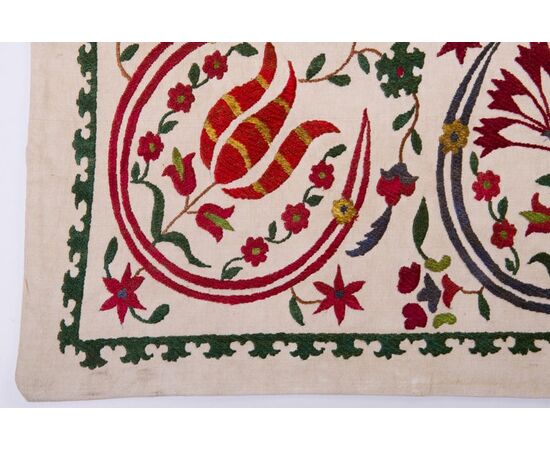 Antique SUSANI fabric from Uzbekistan - B/1850 -