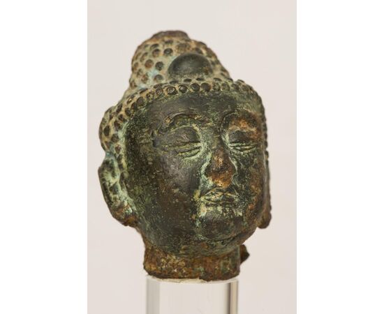 Small bronze head - O/4641 -