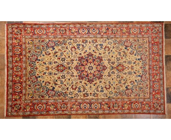Large ISFAHAN Persian carpet - nr. 167 -