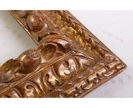 Large prized gilded wooden frame with pomegranates - O/5734.