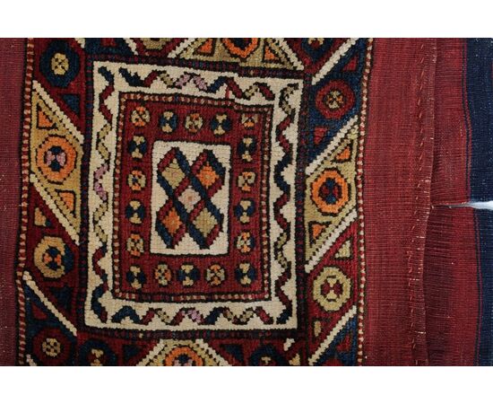 Antique BERGAMA saddlebag - 994
