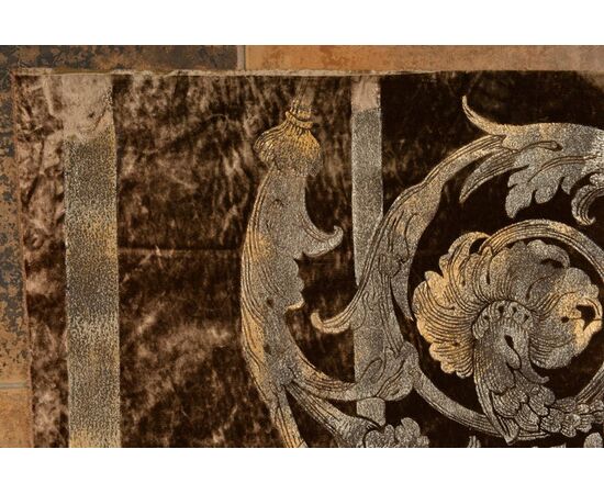 Coppia di pannelli in velluto marrone con stampa a mano - B/1778 -