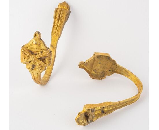 Pair of antique bronze tiebacks - O/6770-7