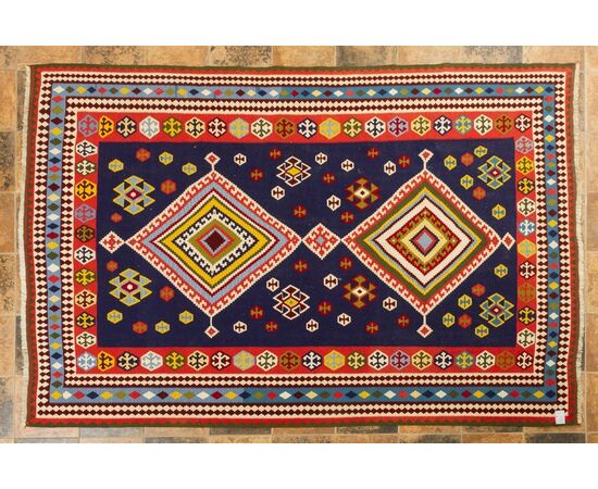 Large GASHGAI or Kashkai Kilim - n. 385 -