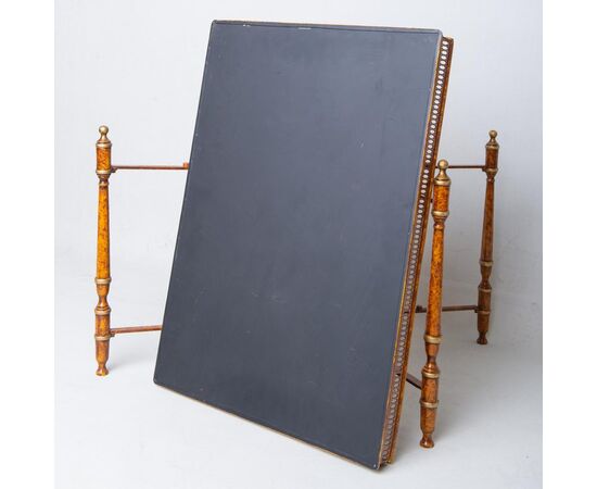 Folding metal table with tray - O/3260.