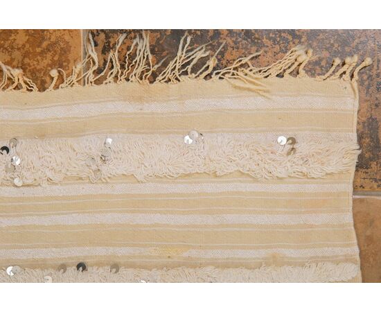 White Moroccan carpet-shawl with sequins - n. 1013 -