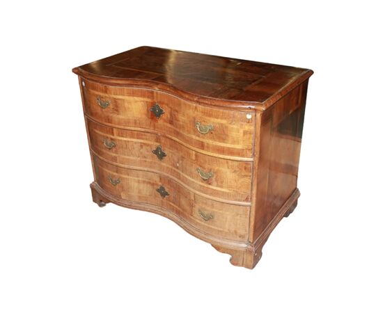 Wonderful 18th-century Marie Antoinette style walnut chest of drawers