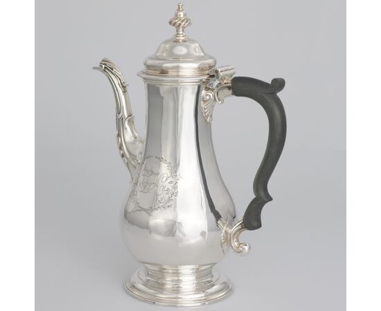 Caffettiera in argento sterling Giorgio III, Londra, 1765?
