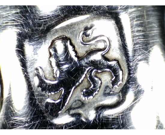 Caffettiera in argento sterling Giorgio III, Londra, 1765?