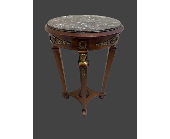 Small table with bronzes