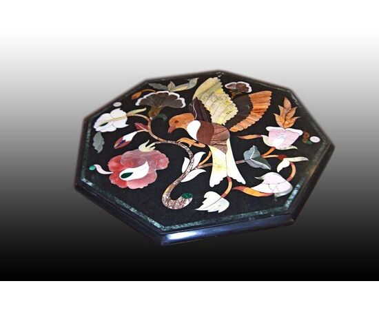 Italian octagonal marble coffee table with rich inlay of semi-precious hard stones