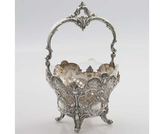 Embossed and chased silver basket, Bruckmann & Söhne, Germany, 19th century