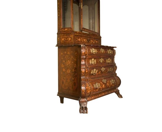 Small Dutch trumeau from the late 1700s, early 1800s, richly inlaid