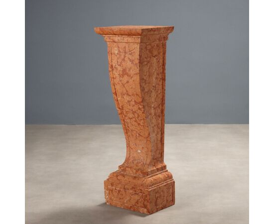 Colonna Decorativa in Marmo Rosso di Verona Italia XX Secolo