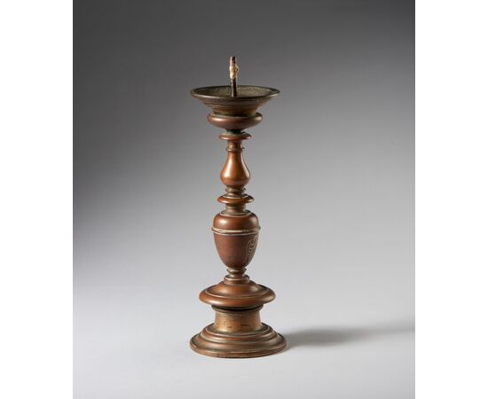 Cast bronze baluster candlestick - Central Italy, 16th century