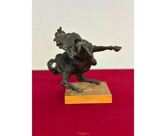 Scultura in bronzo . Gineba 1940