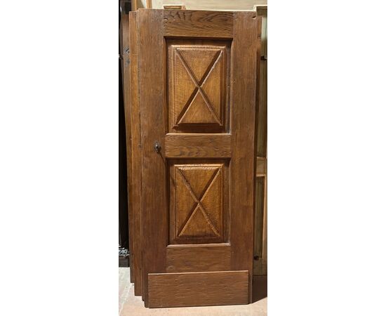 PTI767 - Poplar and oak door, 18th century, dimensions cm W 77 x H 200