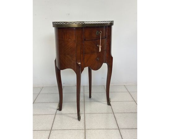 Tavolino Ovale Francese con Cassetti, del 1800 Riccamente intarsiato ( restaurato )
