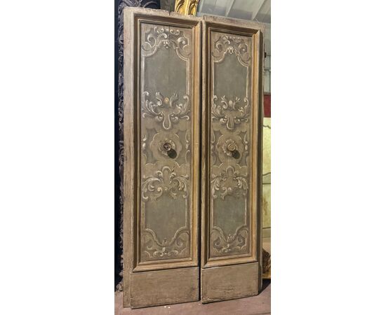 PTL716 - Antique painted door, 18th century, opening cm W 97 x H 212