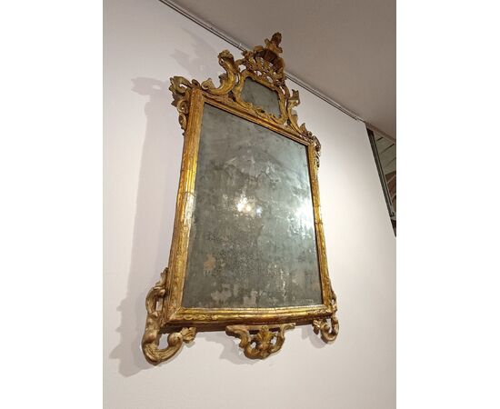 SPECCHIERA LUIGI XV IN LEGNO DORATO E A MECCA META’ XVIII SECOLO