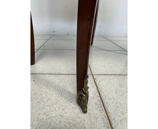 Tavolino Ovale Francese con Cassetti, del 1800 Riccamente intarsiato ( restaurato )
