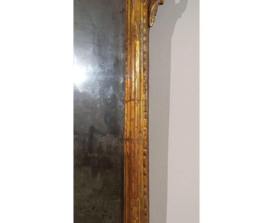 SPECCHIERA LUIGI XV IN LEGNO DORATO E A MECCA META’ XVIII SECOLO