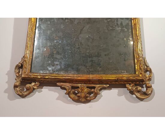 SPECCHIERA LUIGI XV IN LEGNO DORATO E A MECCA META’ XVIII SECOLO