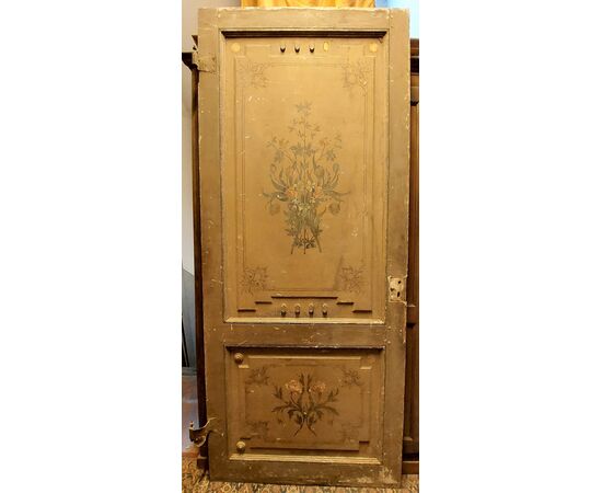 PTL549 - Liberty style lacquered wooden door with floral decorations, dimensions cm W 106 x H 248