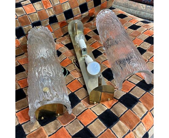 Pair of DESIGN wall lamps in Murano glass - VENINI, model "carteccia". 1960s. Size 42 cm.