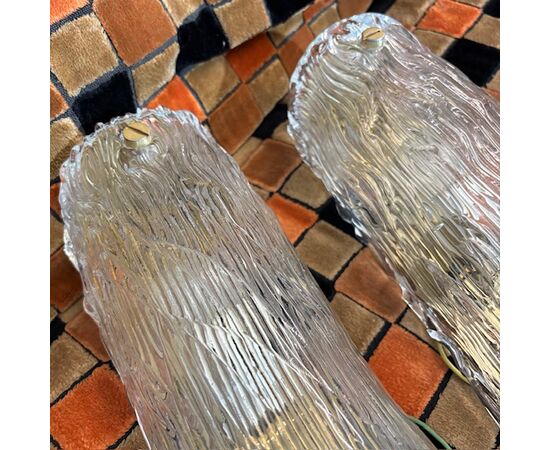 Pair of DESIGN wall lamps in Murano glass - VENINI, model "carteccia". 1960s. Size 42 cm.