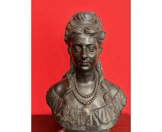 Extremely rare bust of Empress "Sisi" of Austria