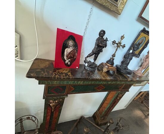 Antico splendido camino cornice Dipinto epoca XIX se . Mis L 148 x P 27 . H 130