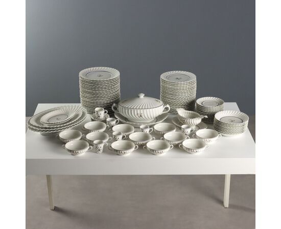 Haviland Porcelain Dinner Service from Limoges, France, Mid-20th Century