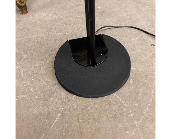 Mod Otello floor lamp by Bruno Gecchelin for Oluce, 80s, black color. Design floor lamp. H 190
