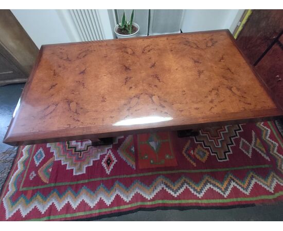 Art-Deco Table