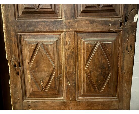 PTCI561 - Antique walnut door, 18th century, dimensions cm W 90 x H 185