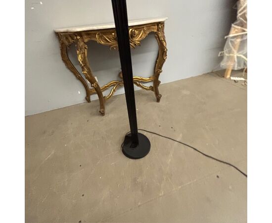 Mod Otello floor lamp by Bruno Gecchelin for Oluce, 80s, black color. Design floor lamp. H 190