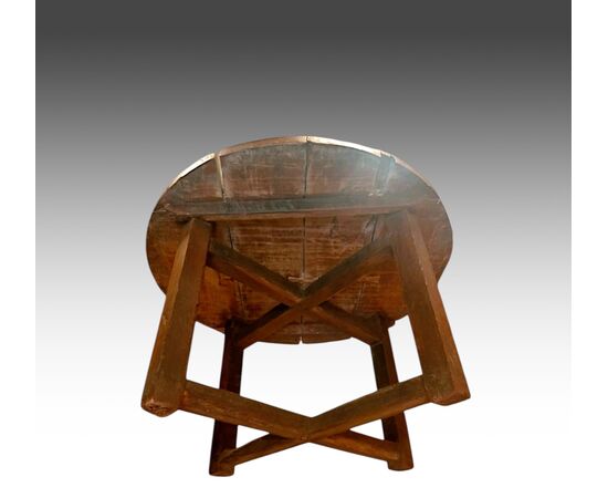 Tavolo rotondo del XVI secolo