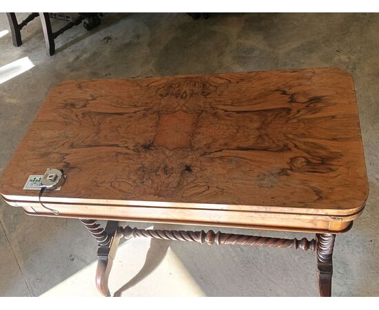 19th century walnut and burr walnut gaming table