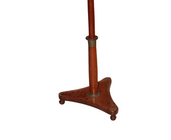 Empire Style Round Pedestal Table in Mahogany from the 1800s