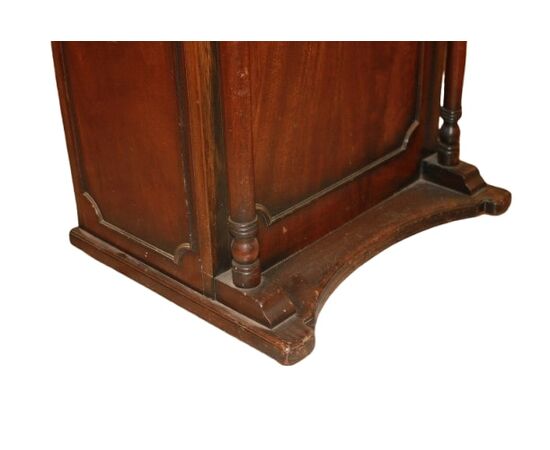 19th century English walnut wood Davenport with leather top