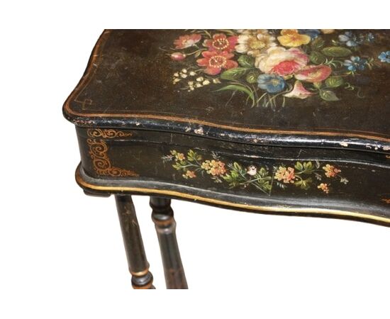 French Vernis Martin work table from the 1800s, painted