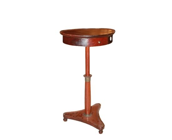 Empire Style Round Pedestal Table in Mahogany from the 1800s