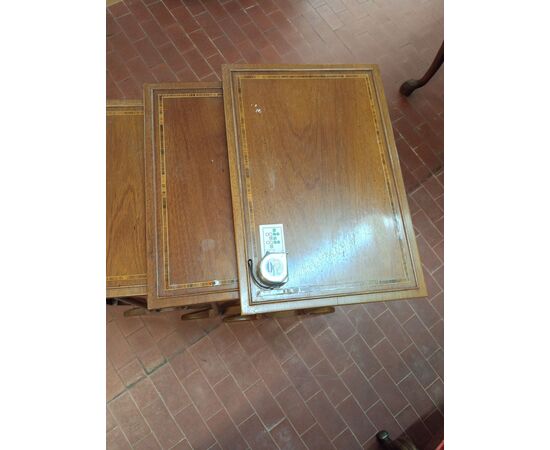 Set di 4 tavolini da salotto